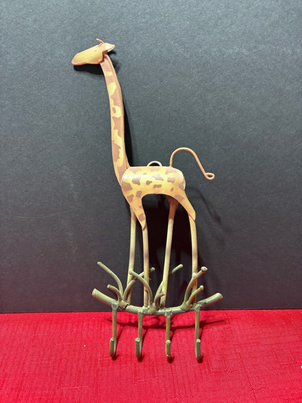 Metal Giraffe Wall Hook in Tan and Brown